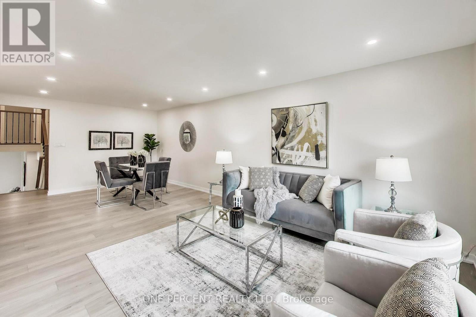 1270 Pallatine Drive, Oakville, Ontario  L6H 1Z2 - Photo 4 - W13099536