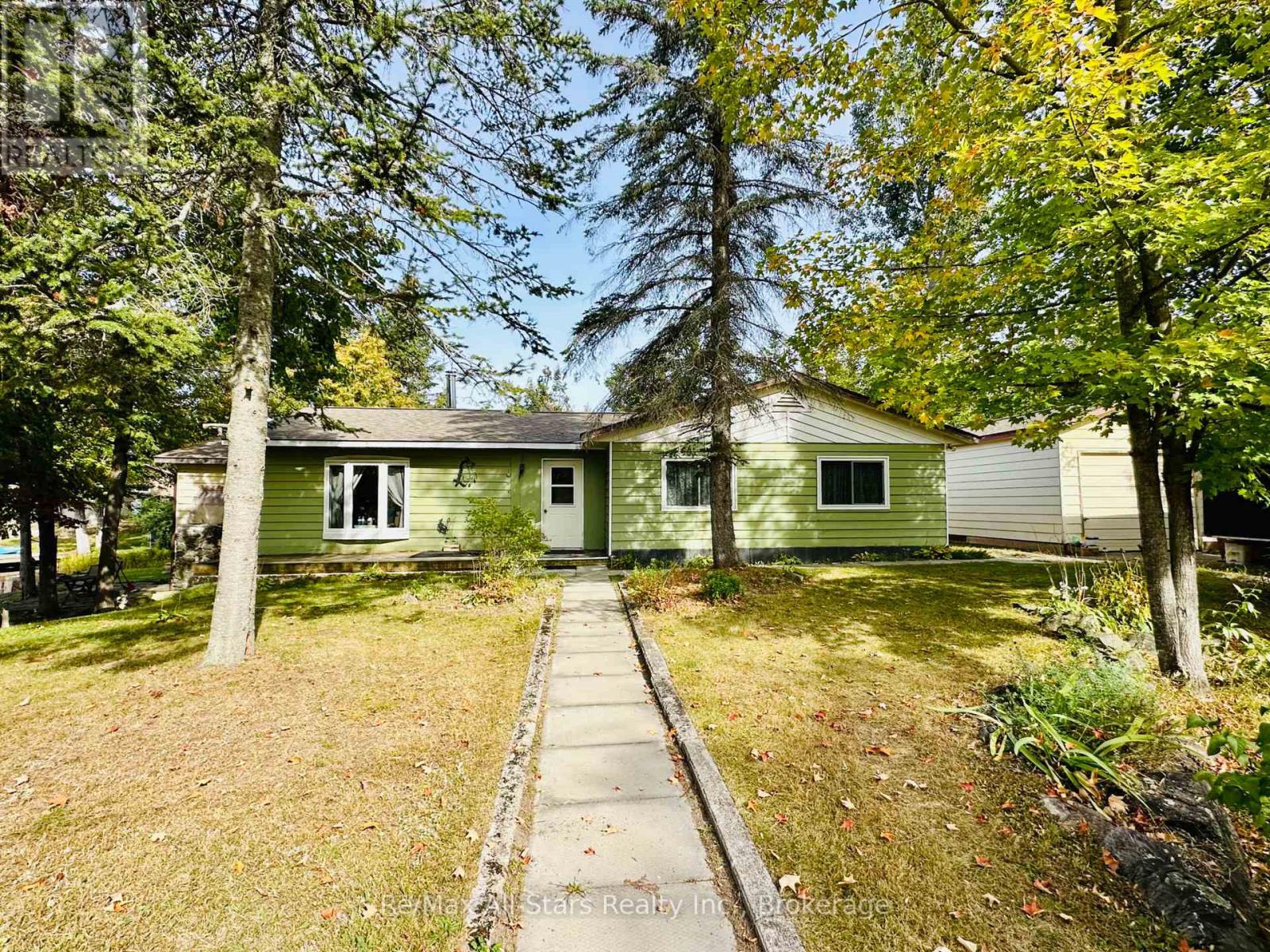 16 Peninsula Court, Trent Lakes, Ontario  K0M 1A0 - Photo 1 - X13812702