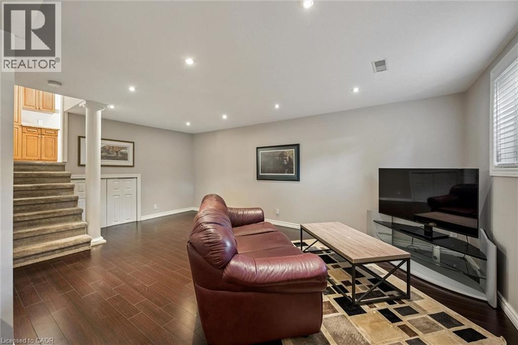 35 Crosby Drive, Kitchener, Ontario  N2B 2K9 - Photo 22 - 40865236