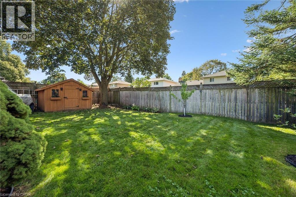35 Crosby Drive, Kitchener, Ontario  N2B 2K9 - Photo 28 - 40865236