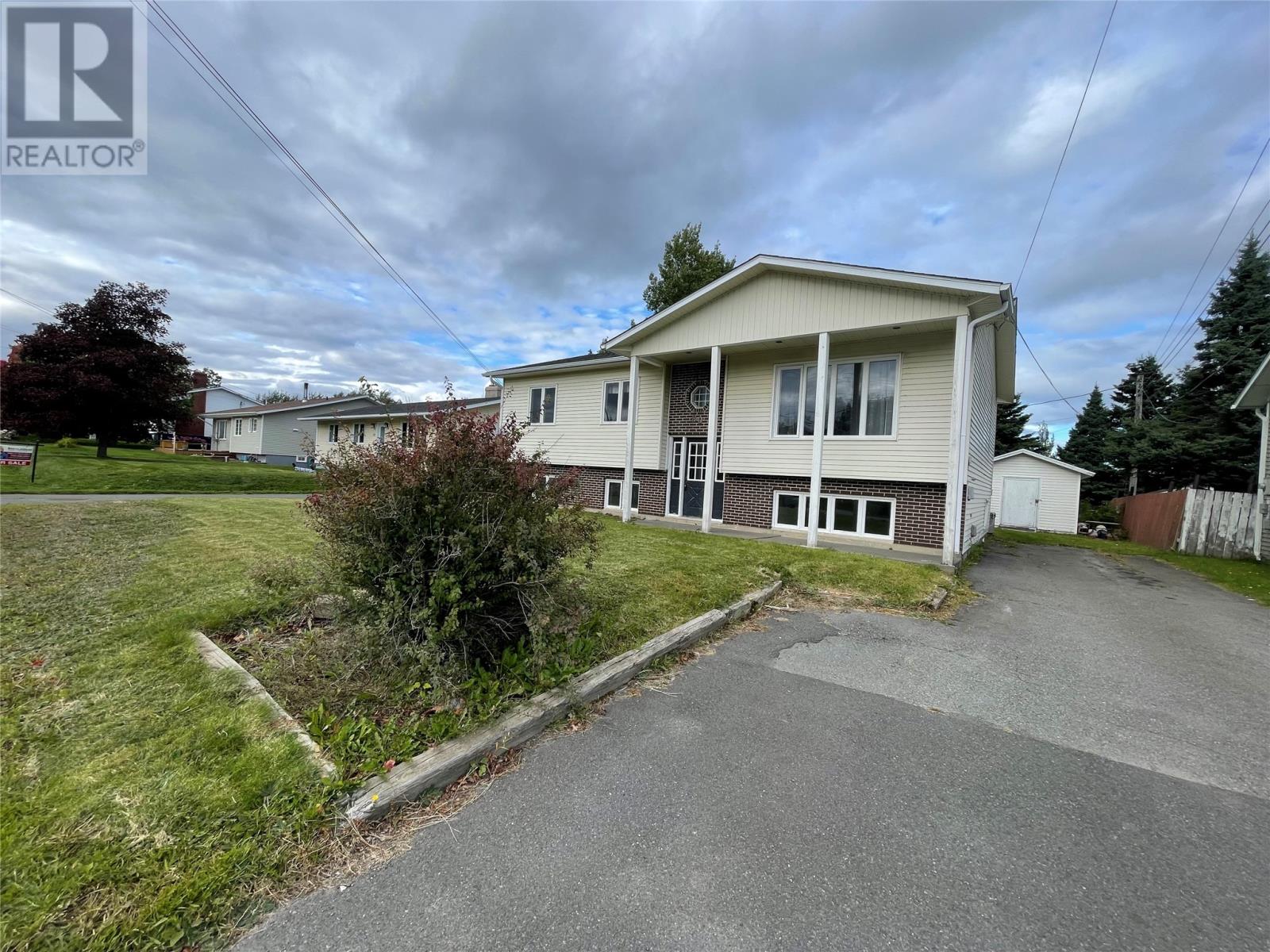 80 Second Avenue, Grand Falls-Windsor, Newfoundland & Labrador A2B 1B6 - Photo 2 - 1303153