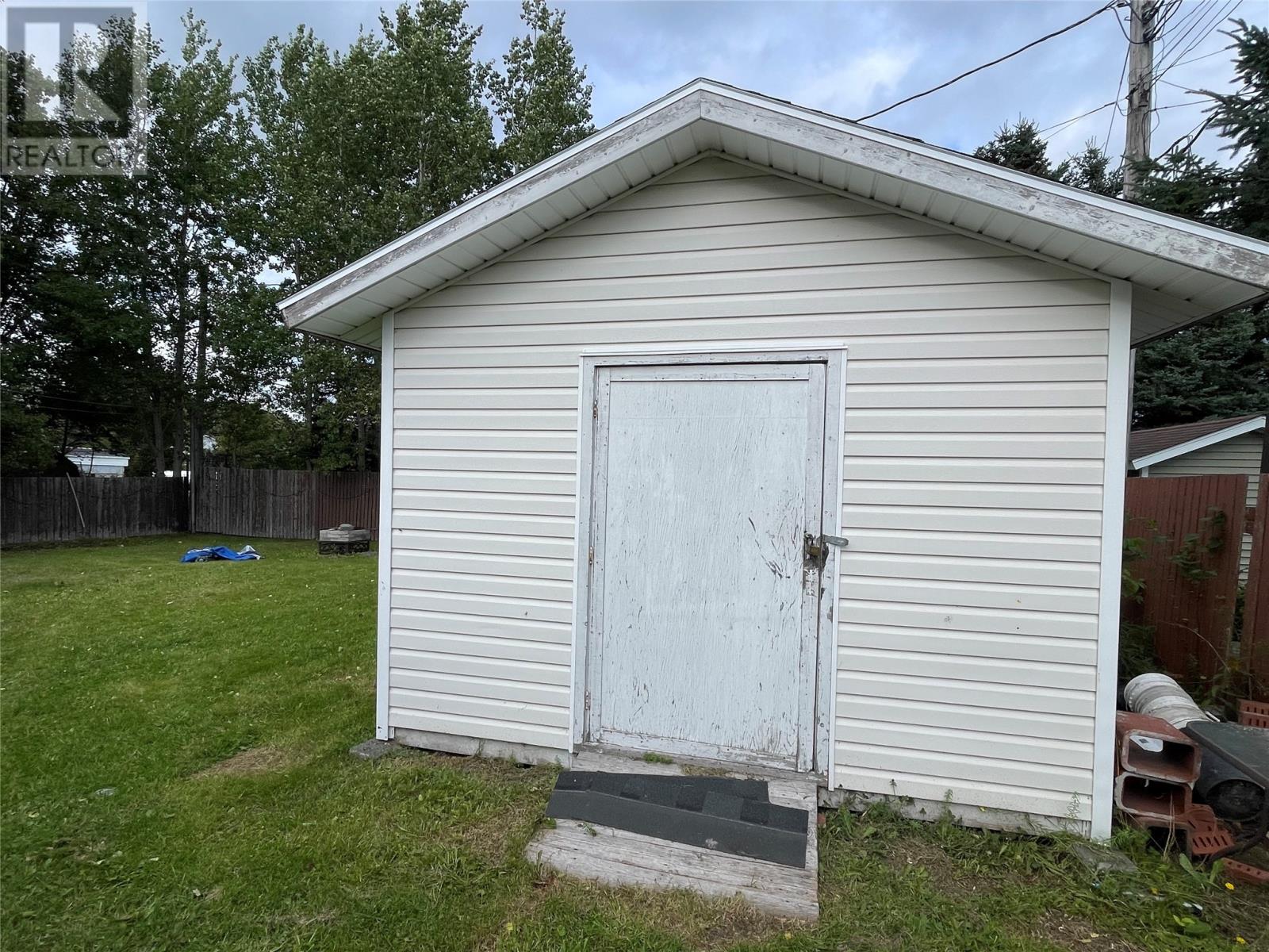 80 Second Avenue, Grand Falls-Windsor, Newfoundland & Labrador A2B 1B6 - Photo 3 - 1303153