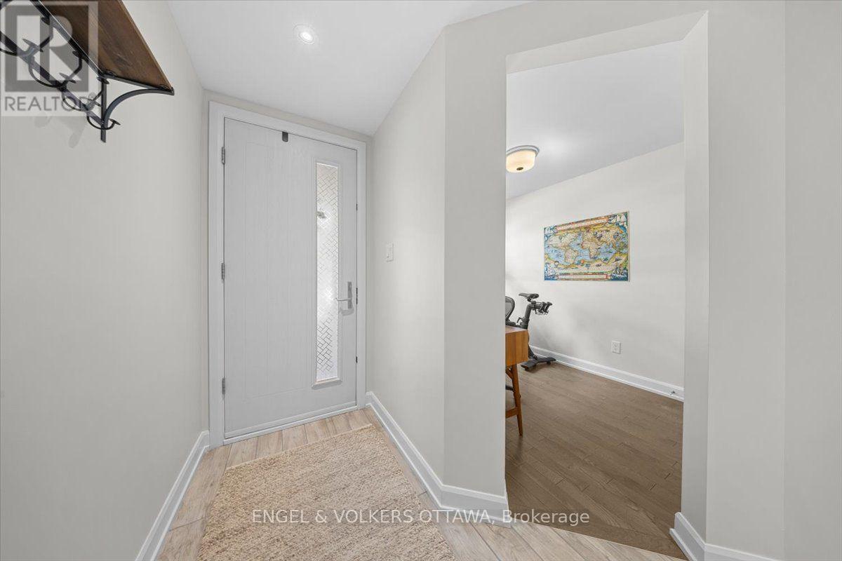 523 De Mazenod Avenue, Ottawa, Ontario  K1S 5P7 - Photo 5 - X13812678