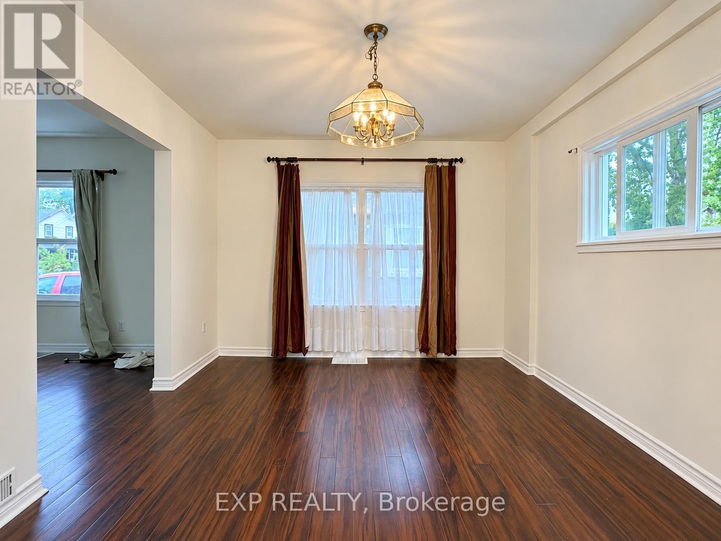 4883 Simcoe Street, Niagara Falls (Cherrywood), Ontario  L2E 1V8 - Photo 11 - X13812722