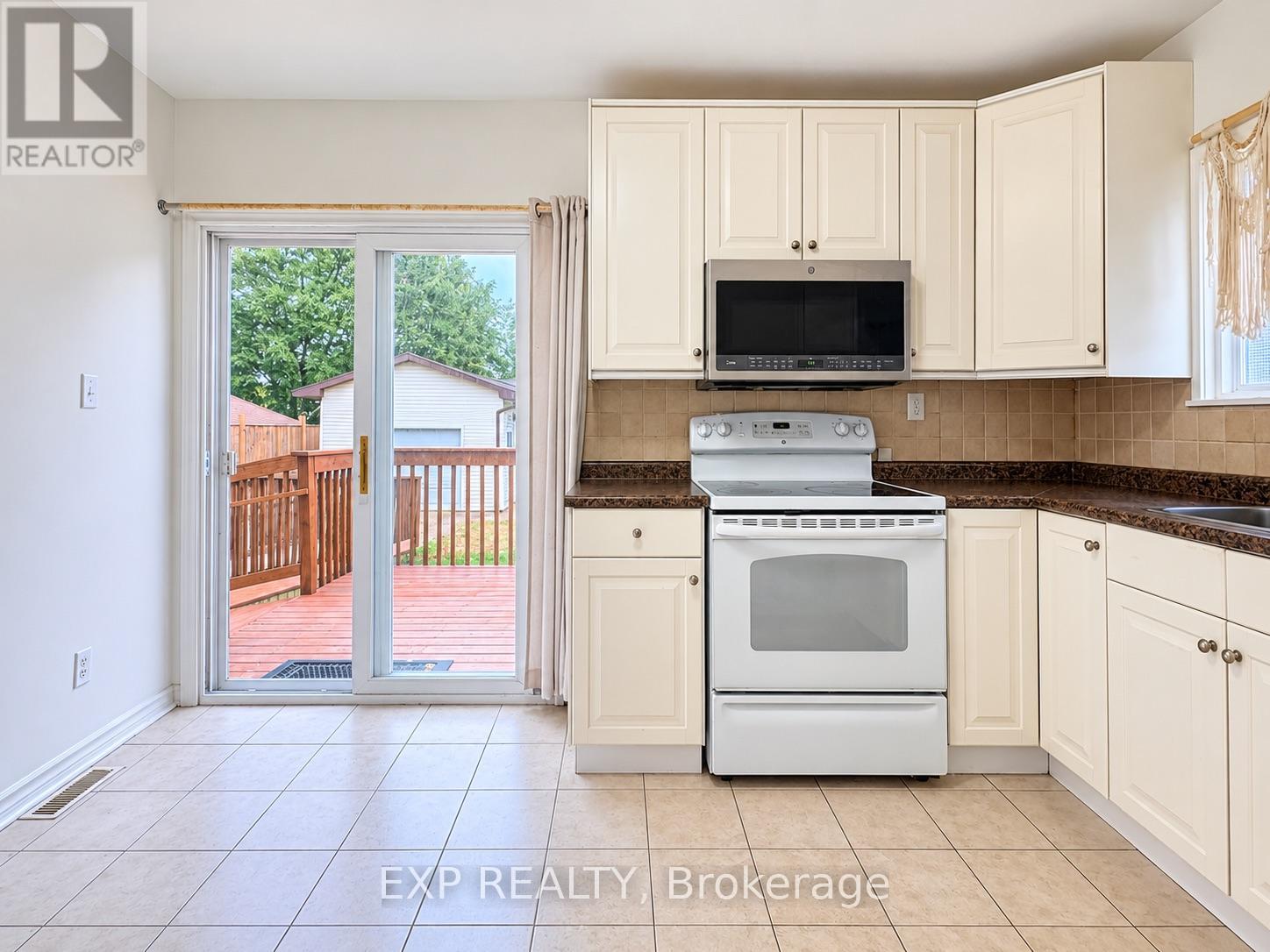 4883 Simcoe Street, Niagara Falls (Cherrywood), Ontario  L2E 1V8 - Photo 15 - X13812722