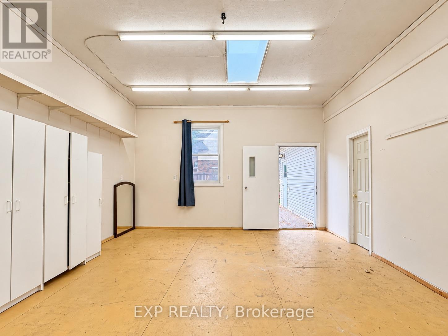 4883 Simcoe Street, Niagara Falls (Cherrywood), Ontario  L2E 1V8 - Photo 4 - X13812722