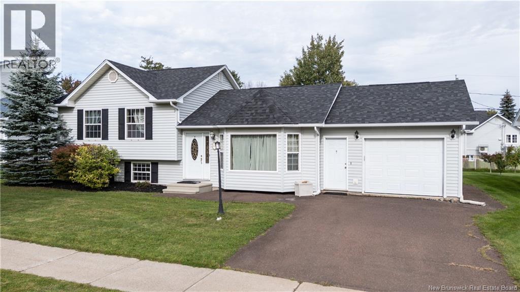 301 Worthington Avenue, Moncton, New Brunswick  E1C 0B7 - Photo 1 - NB148222