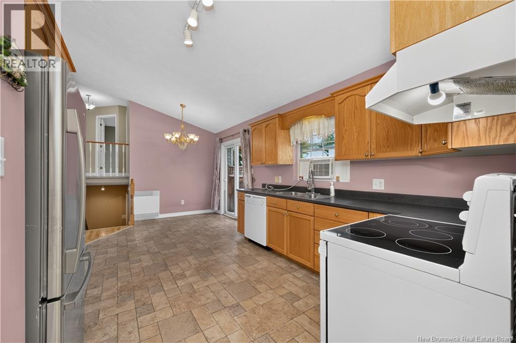 301 Worthington Avenue, Moncton, New Brunswick  E1C 0B7 - Photo 8 - NB148222