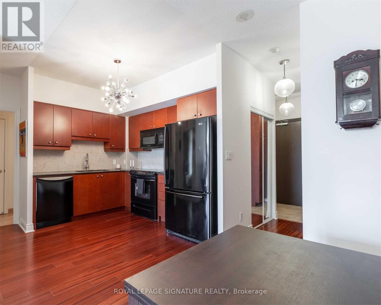 212 - 1105 Leslie Street, Toronto (Banbury-Don Mills), Ontario  M3C 4G9 - Photo 11 - C13812656