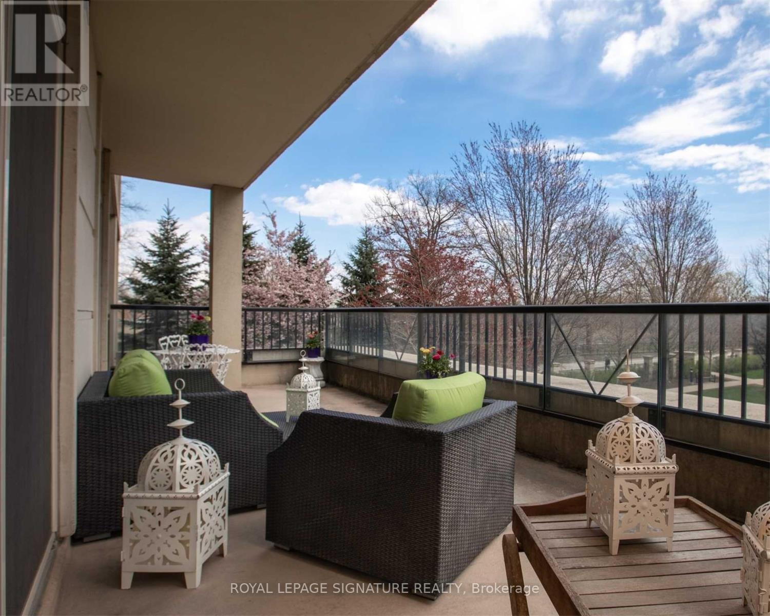 212 - 1105 Leslie Street, Toronto (Banbury-Don Mills), Ontario  M3C 4G9 - Photo 4 - C13812656