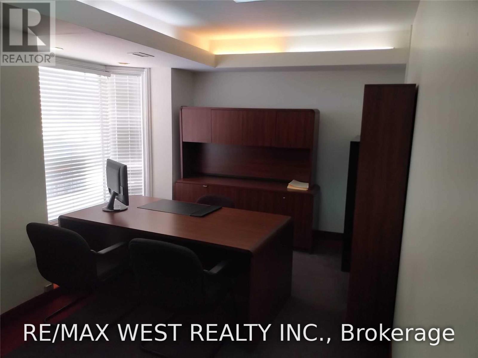 2nd Flr Ne - 1015 Bloor Street W, Toronto, Ontario M6H 1M1 - Photo 7 - C13812710