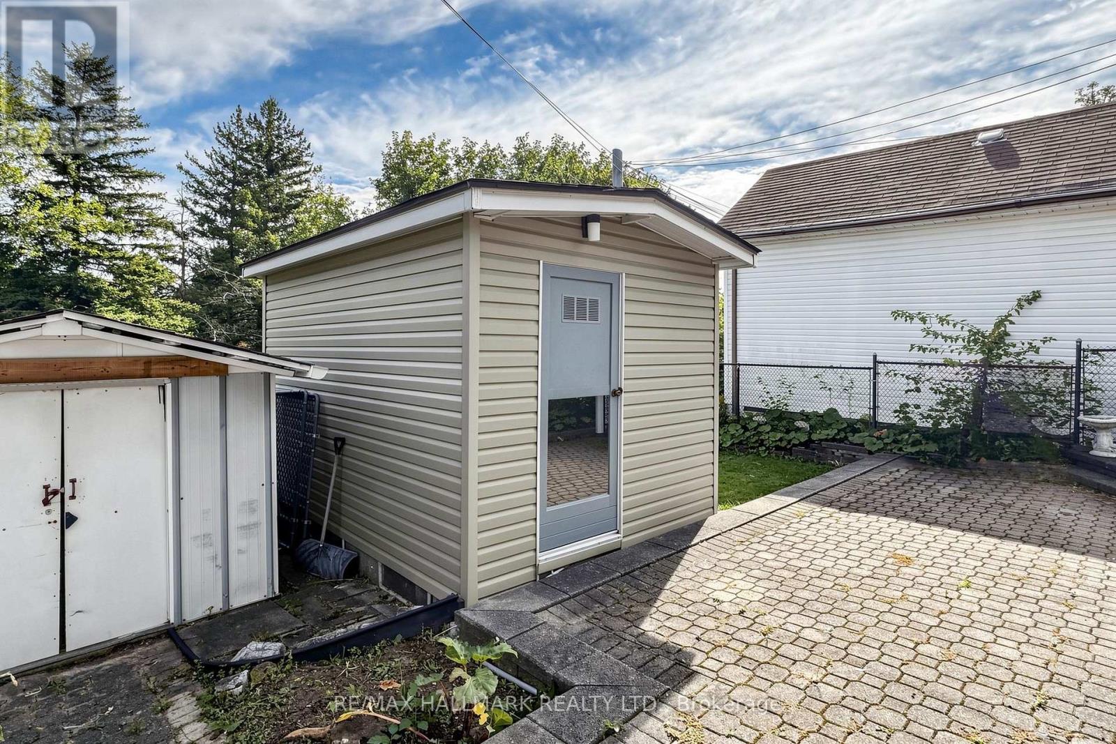 205 Vauxhall Drive, Toronto, Ontario  M1P 1R6 - Photo 29 - E13812626