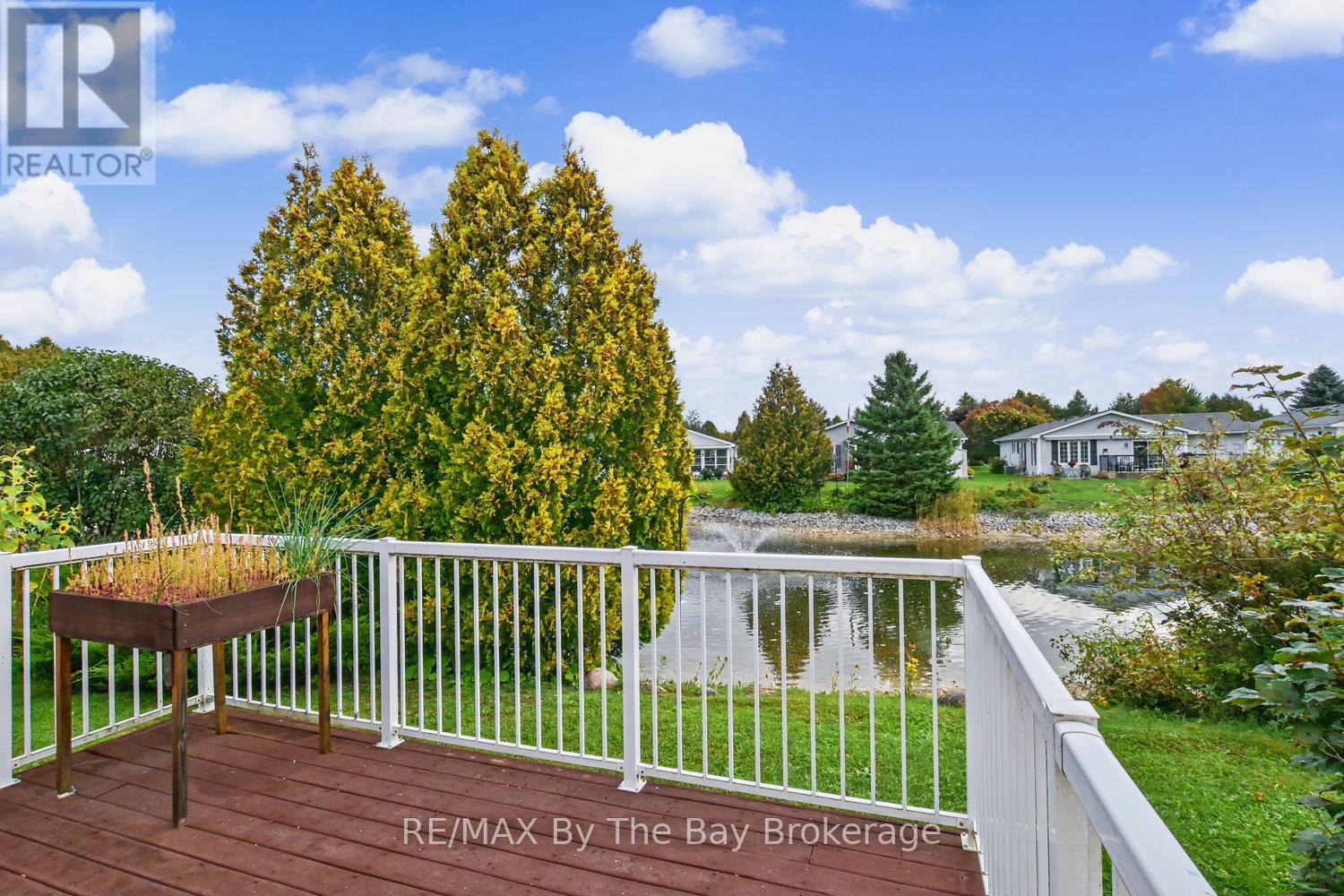 30 St James Place, Wasaga Beach, Ontario  L9Z 3A8 - Photo 2 - S13812694