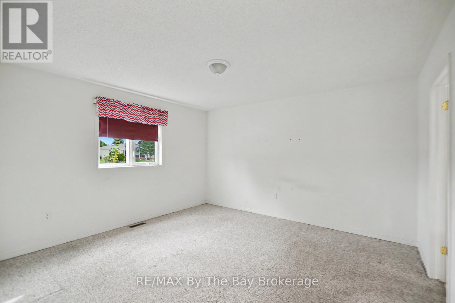 30 St James Place, Wasaga Beach, Ontario  L9Z 3A8 - Photo 21 - S13812694