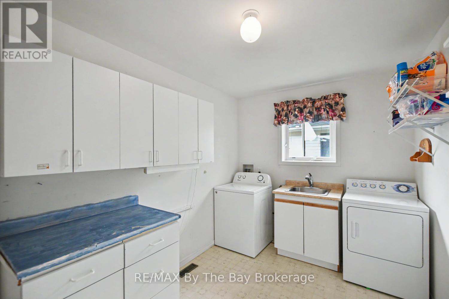 30 St James Place, Wasaga Beach, Ontario  L9Z 3A8 - Photo 24 - S13812694