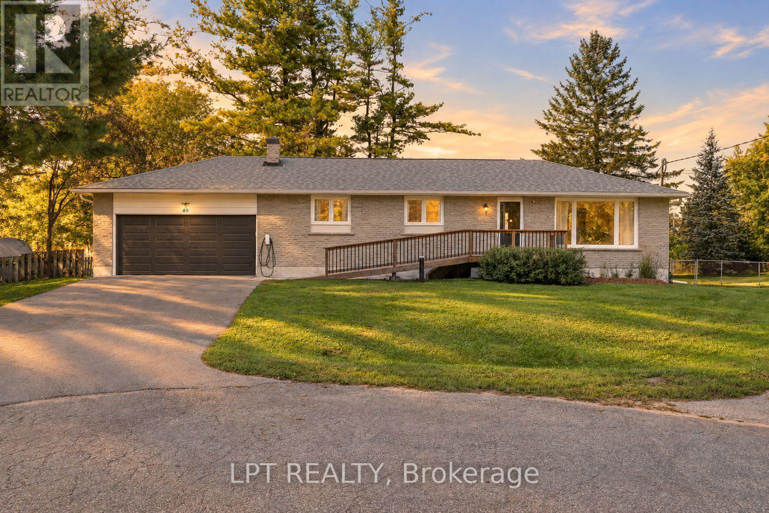 40 ROSEMARY LANE, Georgina, Ontario
