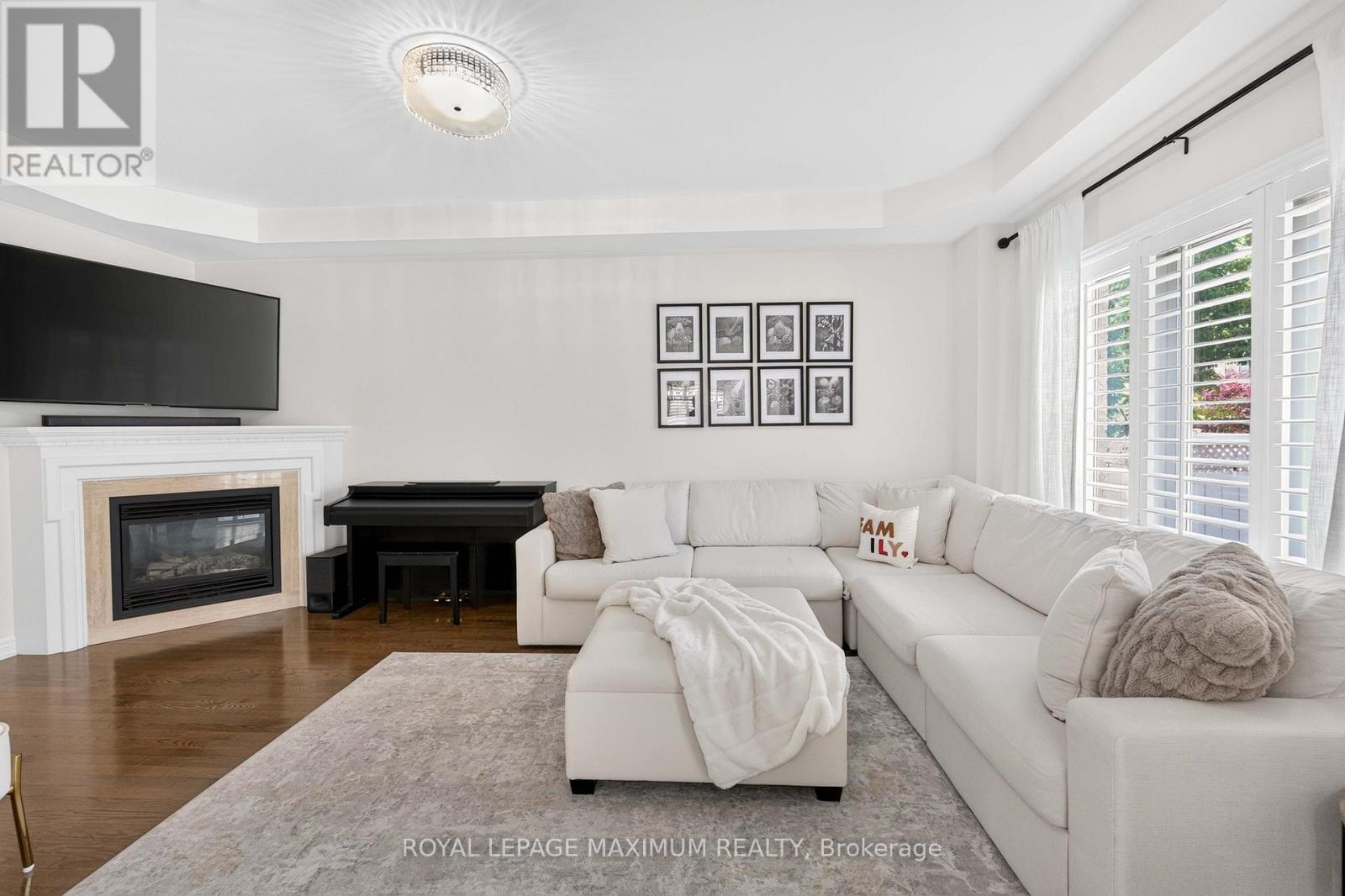 95 White Beach Crescent, Vaughan, Ontario L6A 0R2 - Photo 8 - N13812742