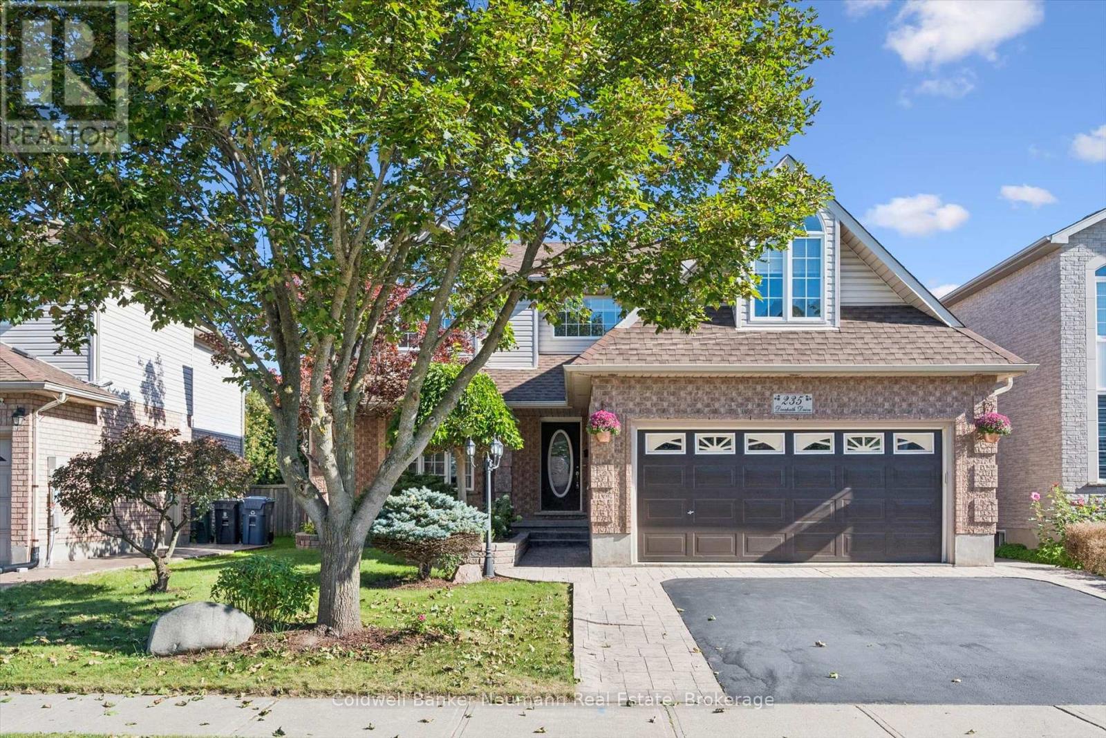 235 DEERPATH DRIVE, Guelph, Ontario