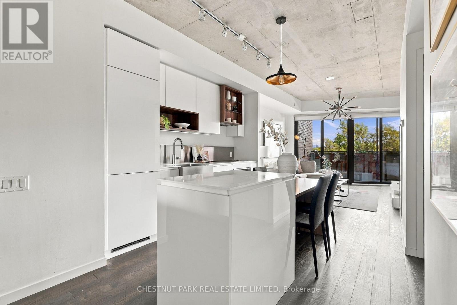 317 - 383 Sorauren Avenue, Toronto (Roncesvalles), Ontario  M6R 0A4 - Photo 3 - W13812692
