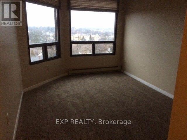 809 - 10 Ellen Street E, Kitchener, Ontario  N2H 6R8 - Photo 11 - X13812688