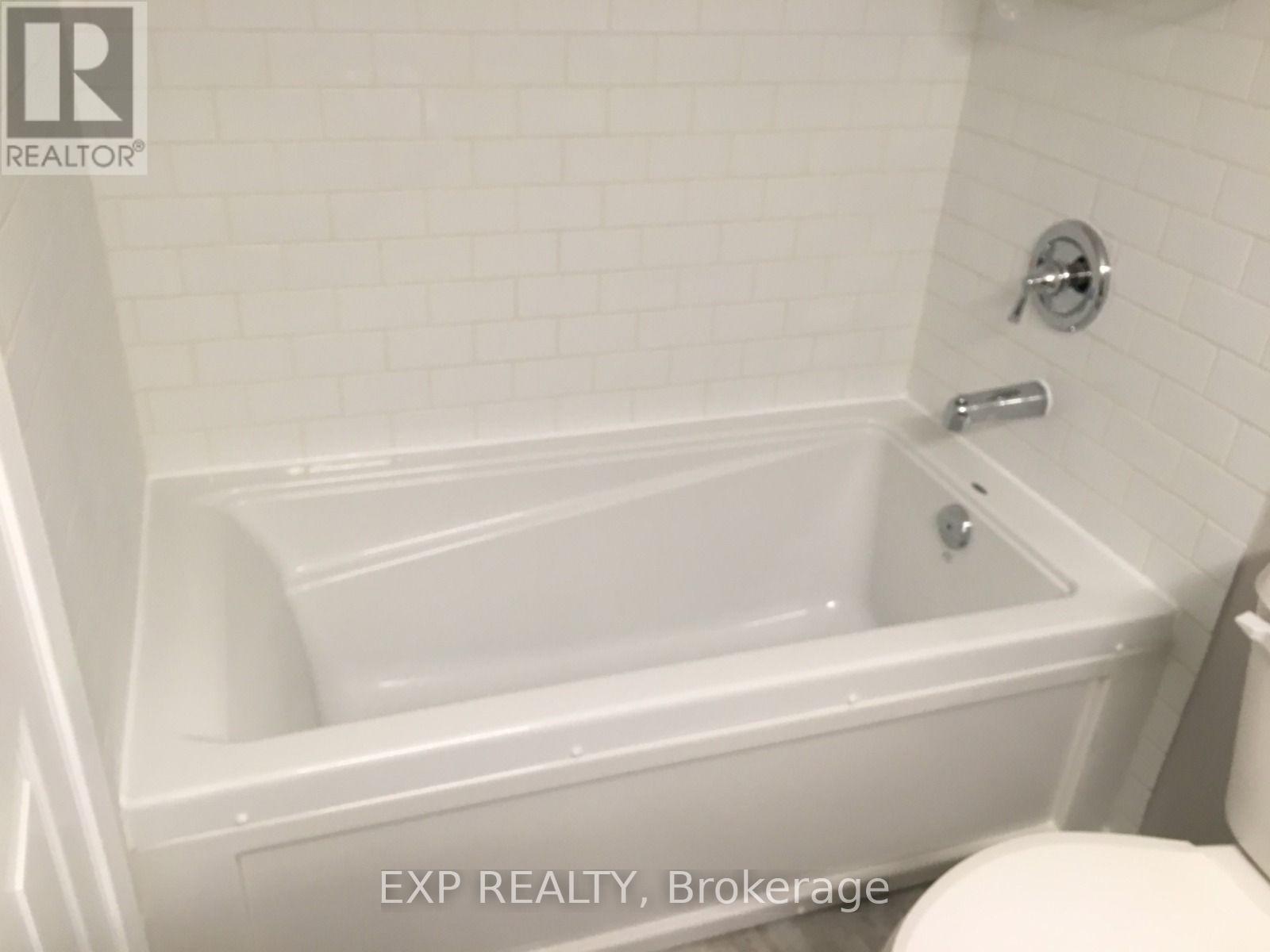 809 - 10 Ellen Street E, Kitchener, Ontario  N2H 6R8 - Photo 6 - X13812688