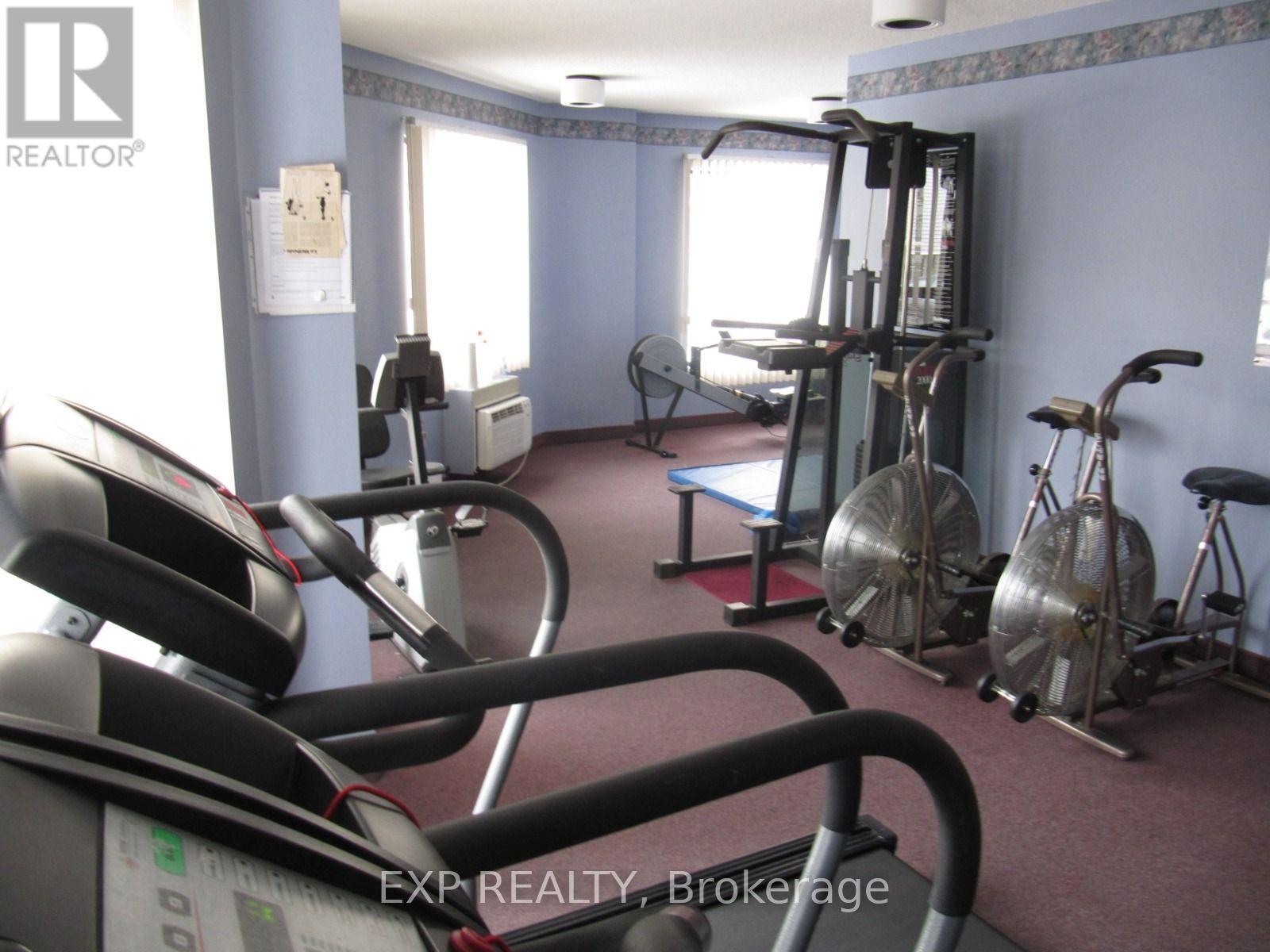 809 - 10 Ellen Street E, Kitchener, Ontario  N2H 6R8 - Photo 8 - X13812688