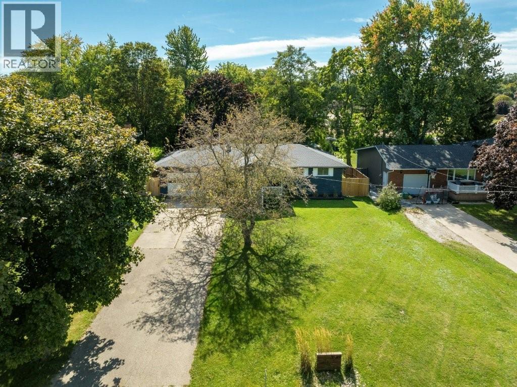 3549 Egremont Road, Plympton-Wyoming, Ontario  N0N 1E0 - Photo 2 - 26023081
