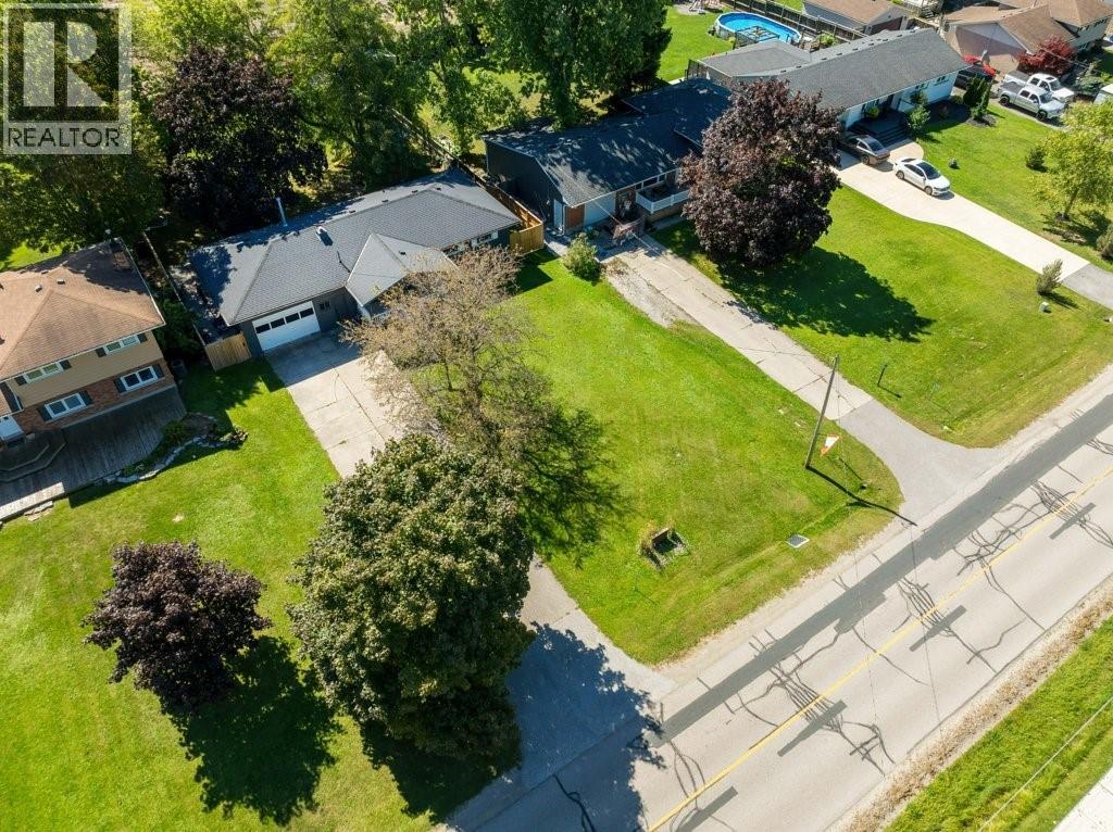3549 Egremont Road, Plympton-Wyoming, Ontario  N0N 1E0 - Photo 46 - 26023081