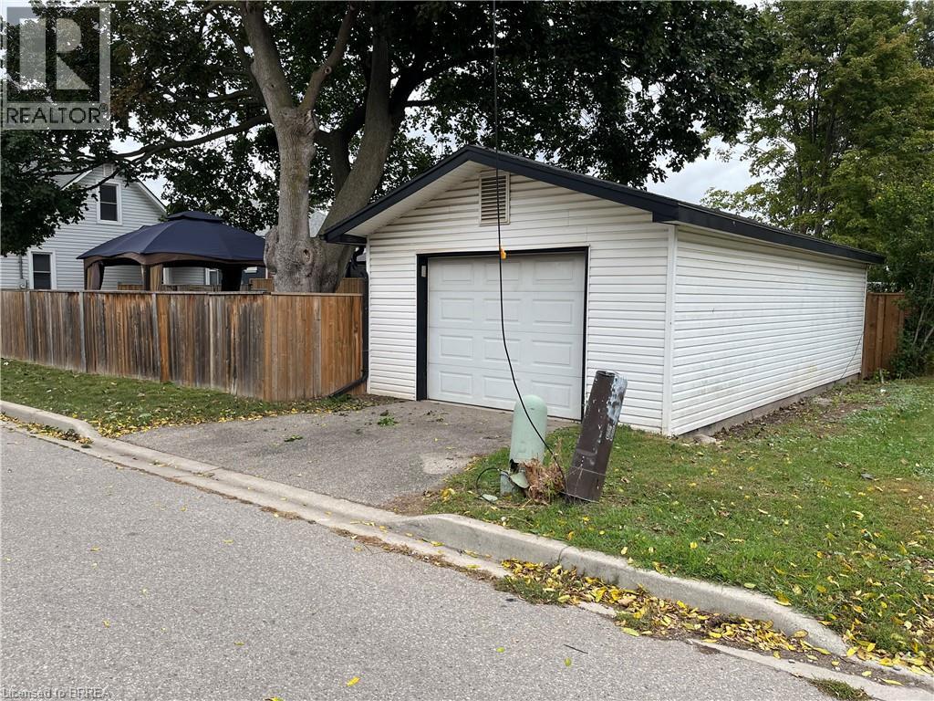 24 Elliott Avenue, Brantford, Ontario  N3T 1E5 - Photo 47 - 40864719