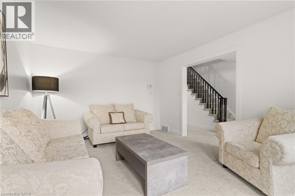 3 Greencroft Court, Kitchener, Ontario  N2N 3H6 - Photo 6 - 40854616