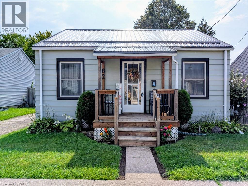 62 NINTH Avenue, Brantford, Ontario
