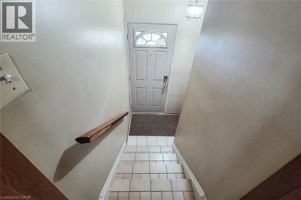 137 East 16th Street, Hamilton, Ontario  L9A 4J4 - Photo 29 - 40863063