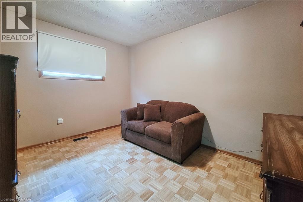 137 East 16th Street, Hamilton, Ontario  L9A 4J4 - Photo 22 - 40863063