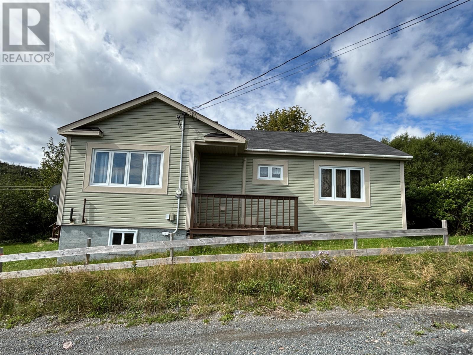 3 Robbins Road, Caplin Cove, Newfoundland & Labrador