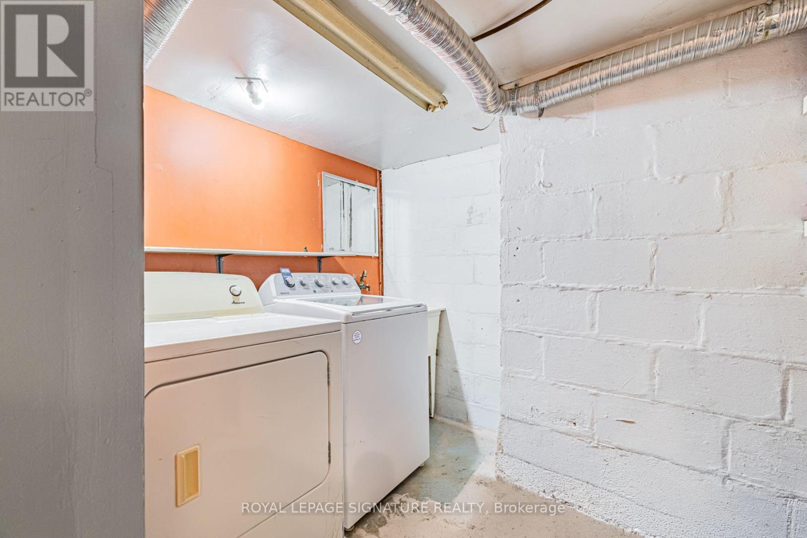 2935 St Clair Avenue E, Toronto, Ontario  M4B 1N9 - Photo 19 - E13804026