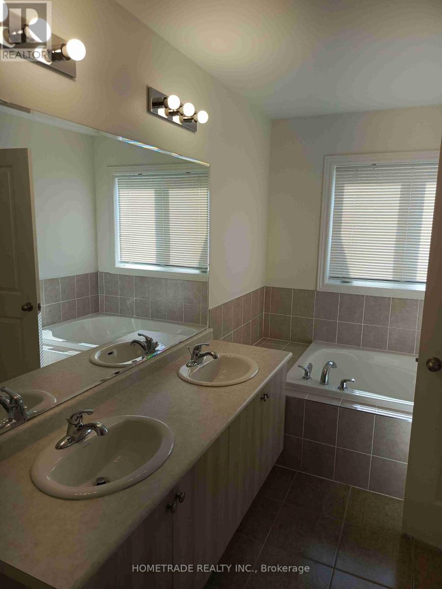 55 IVOR CRESCENT photo 17