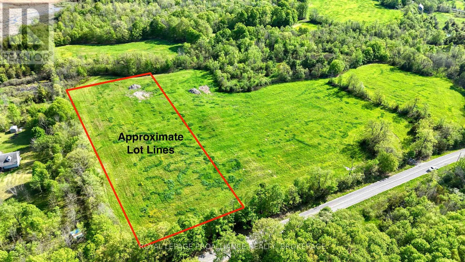 <div class="slider-price">$229,900</div><p>Part 3 Bradford Road, Frontenac, Ontario</p>