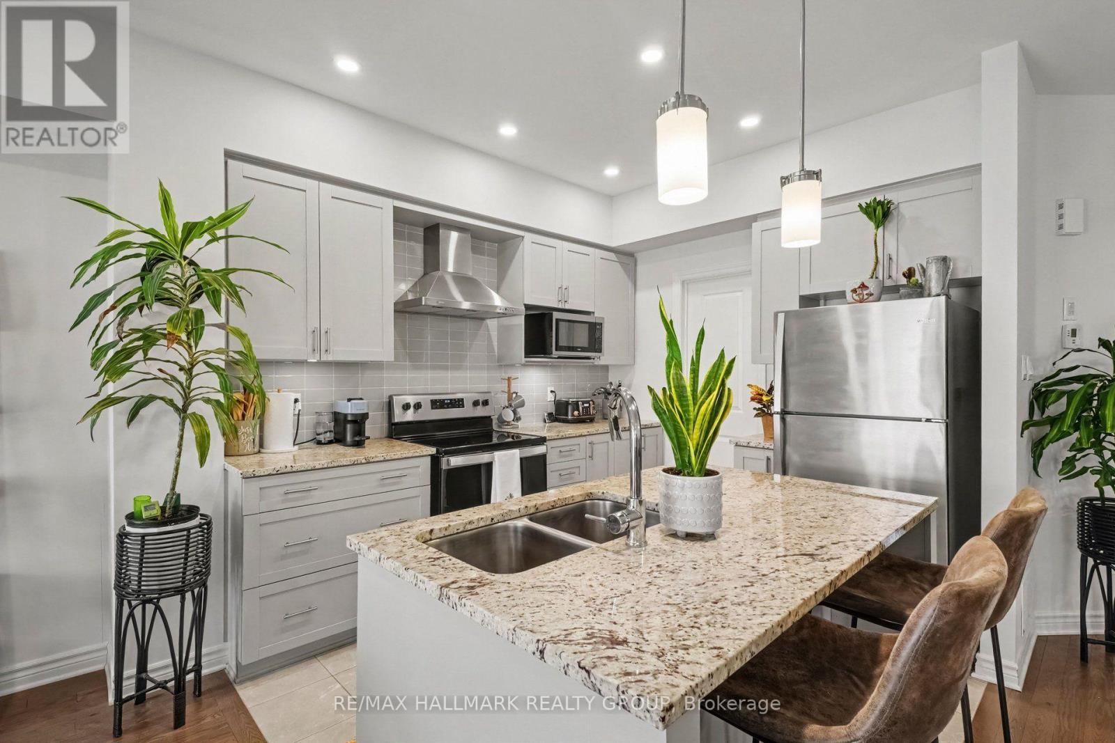 756 Cairn Crescent, Ottawa, Ontario  K1W 0P4 - Photo 12 - X13812892