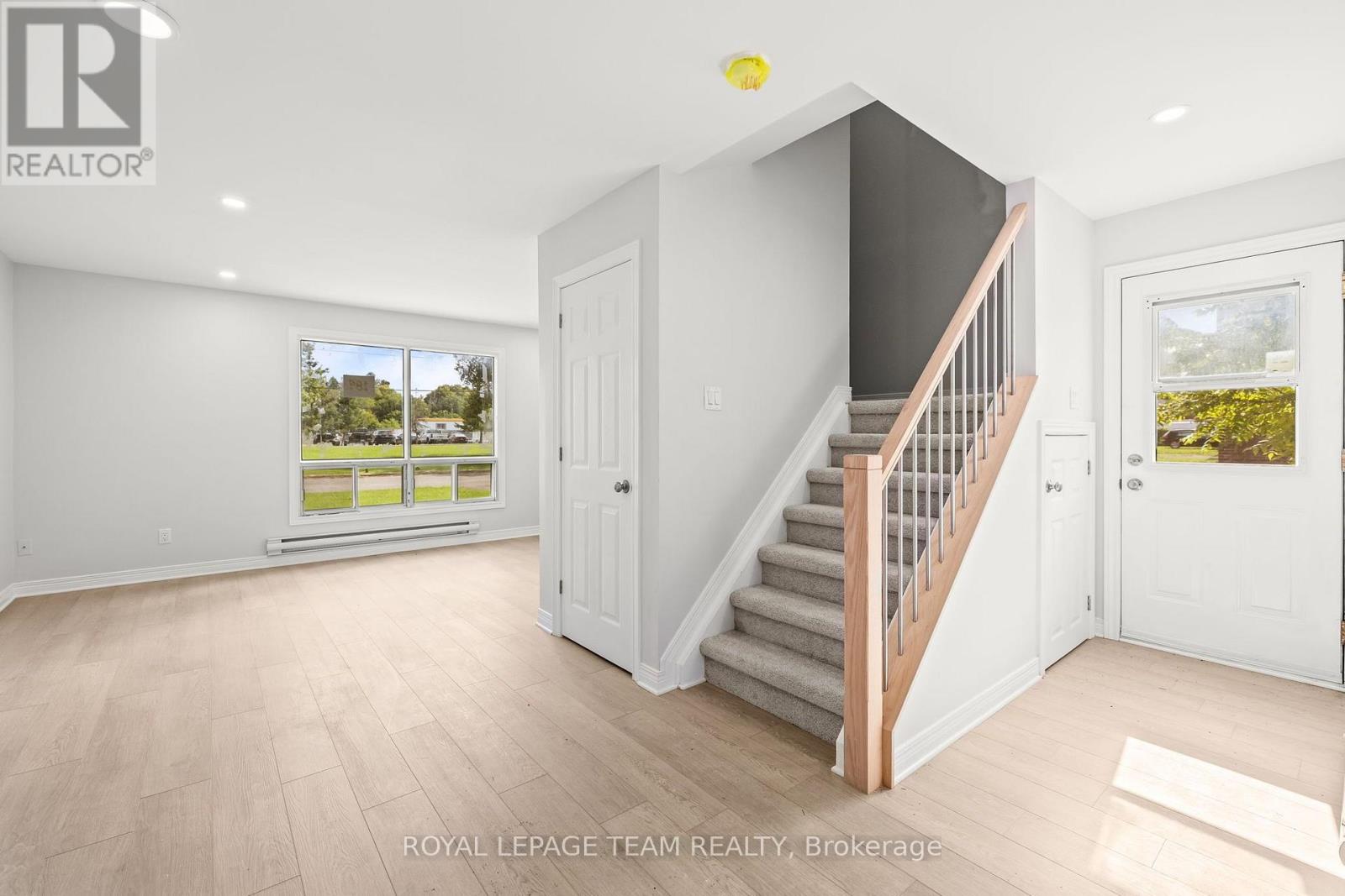 197 Edwards Drive, Carleton Place, Ontario K7C 3R5 - Photo 3 - X13812916
