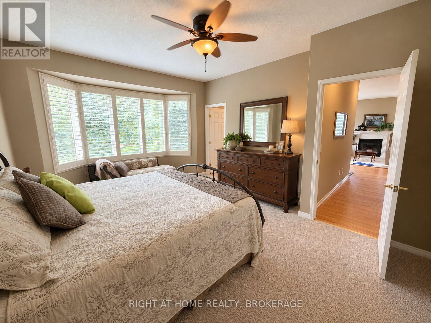 40 Stornoway Crescent N, Huron East, Ontario  N0K 1W0 - Photo 13 - X13812790