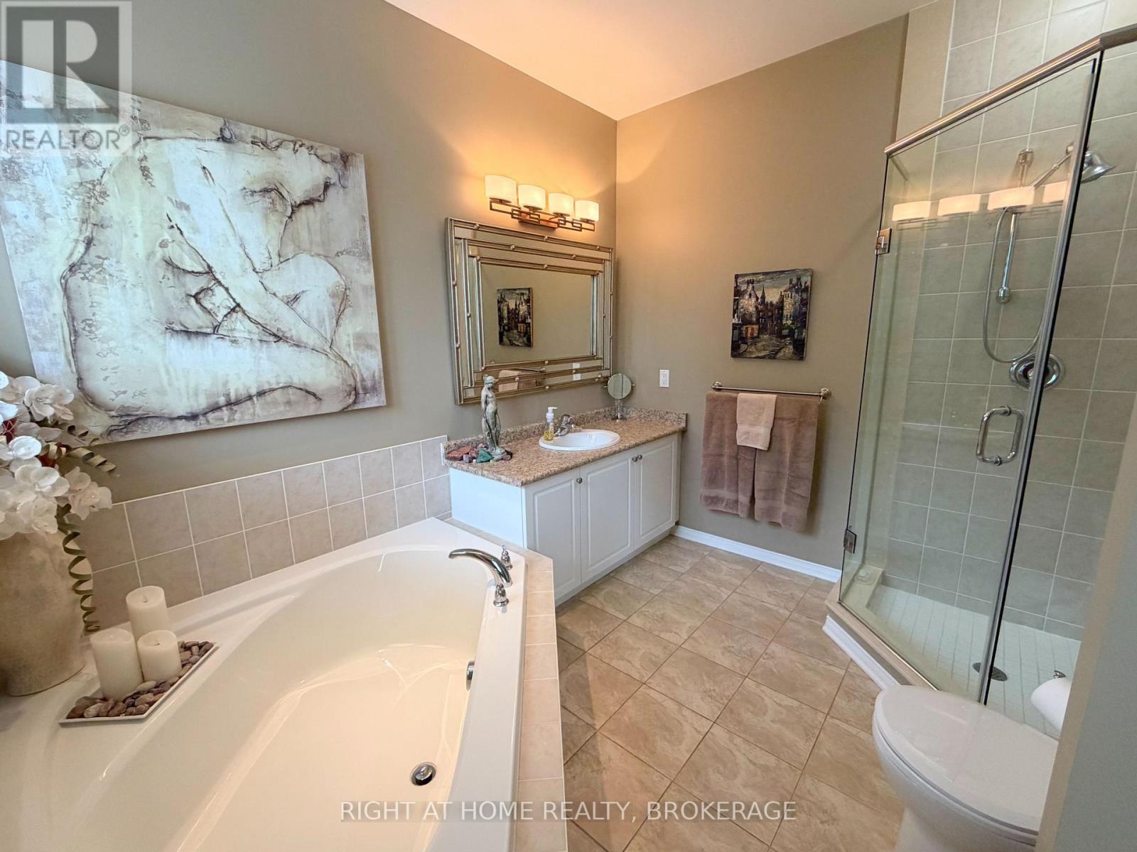 40 Stornoway Crescent N, Huron East, Ontario  N0K 1W0 - Photo 14 - X13812790