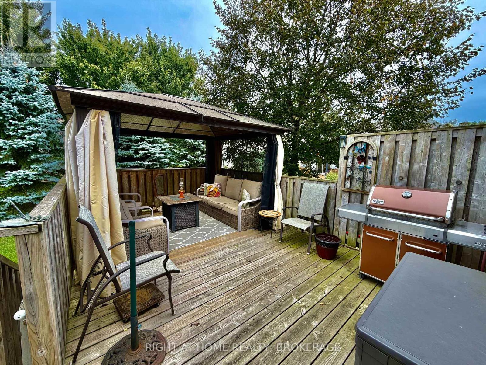 40 Stornoway Crescent N, Huron East, Ontario  N0K 1W0 - Photo 30 - X13812790