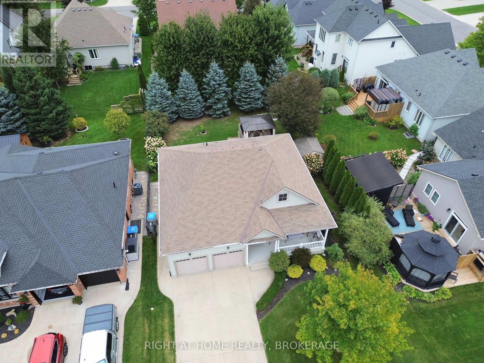 40 Stornoway Crescent N, Huron East, Ontario  N0K 1W0 - Photo 42 - X13812790