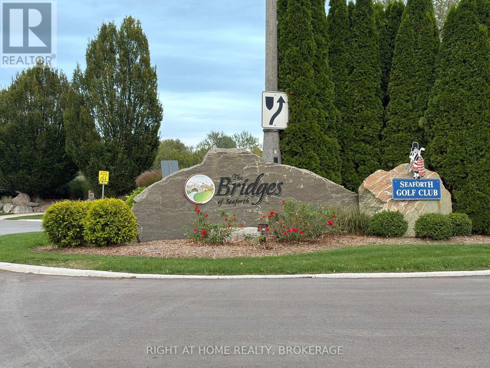 40 Stornoway Crescent N, Huron East, Ontario  N0K 1W0 - Photo 44 - X13812790