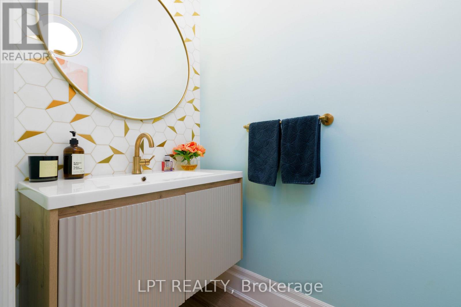 73b Rumsey Road, Toronto, Ontario  M4G 0C4 - Photo 16 - C13812788