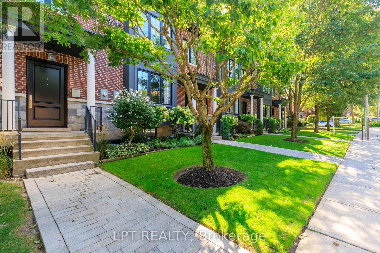 73b Rumsey Road, Toronto, Ontario  M4G 0C4 - Photo 2 - C13812788