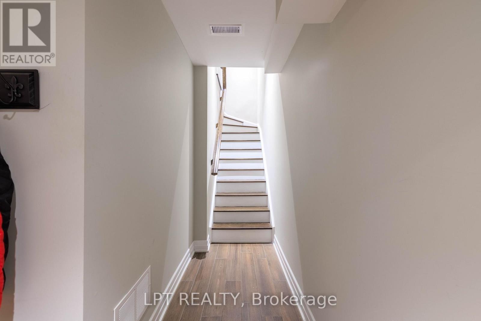 73b Rumsey Road, Toronto, Ontario  M4G 0C4 - Photo 41 - C13812788