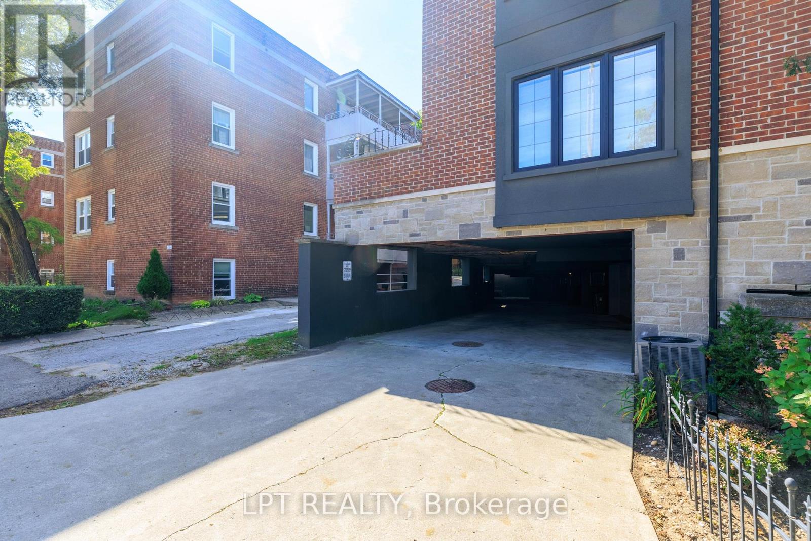 73b Rumsey Road, Toronto, Ontario  M4G 0C4 - Photo 44 - C13812788