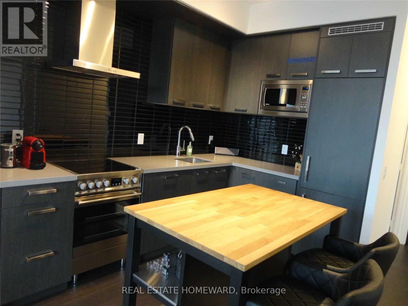 S714 - 120 Bayview Avenue, Toronto, Ontario  M5A 3R7 - Photo 4 - C13812836