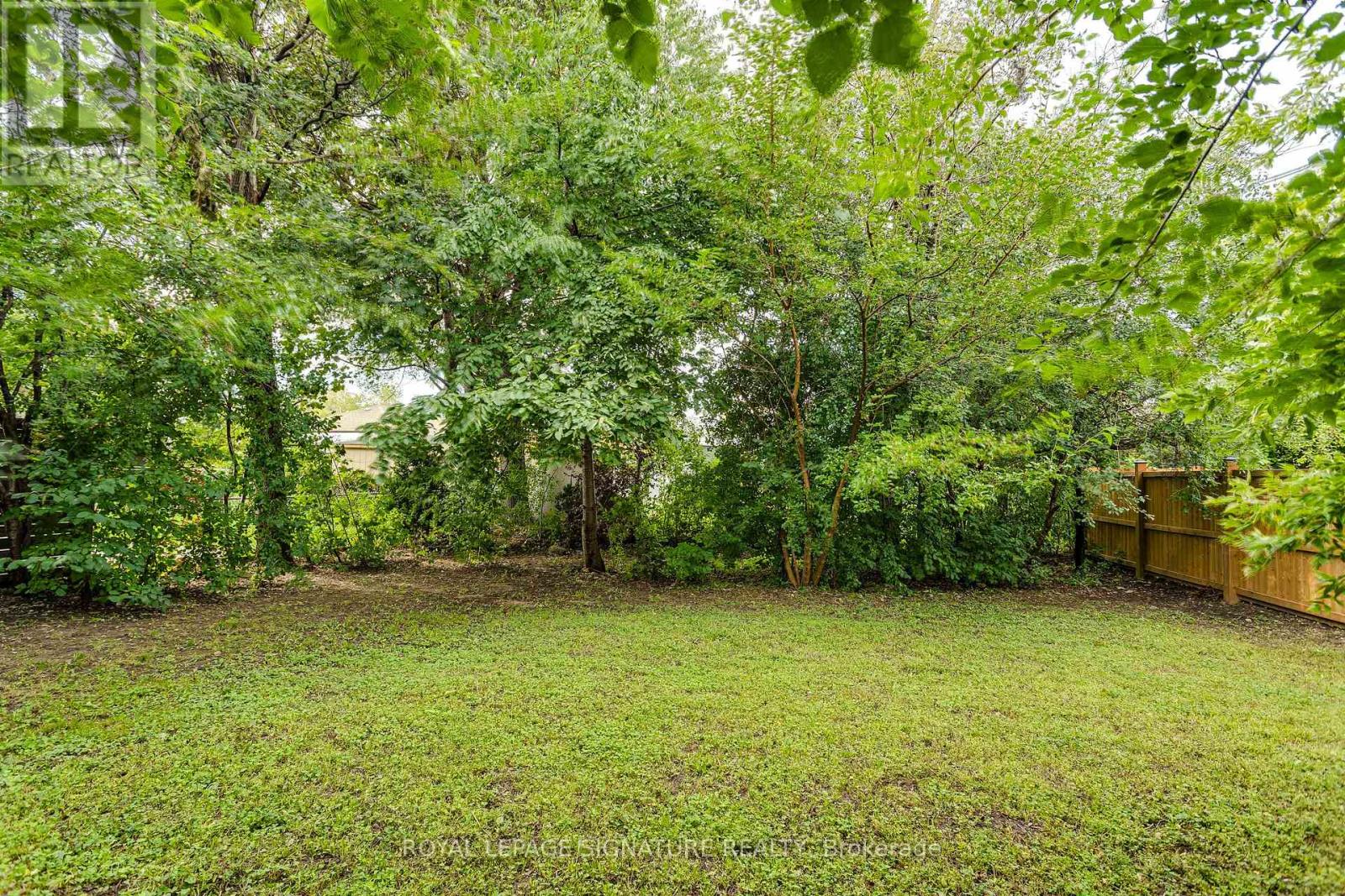 32 Wigan Crescent, Toronto, Ontario  M3H 3A4 - Photo 23 - C13812904
